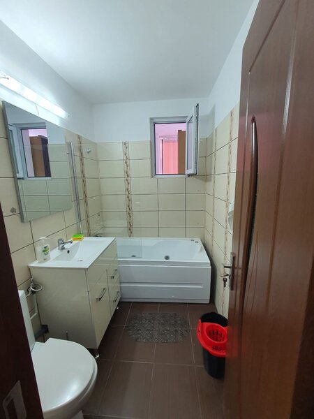 Baba Novac, Parc Ior, Cinema Gloria